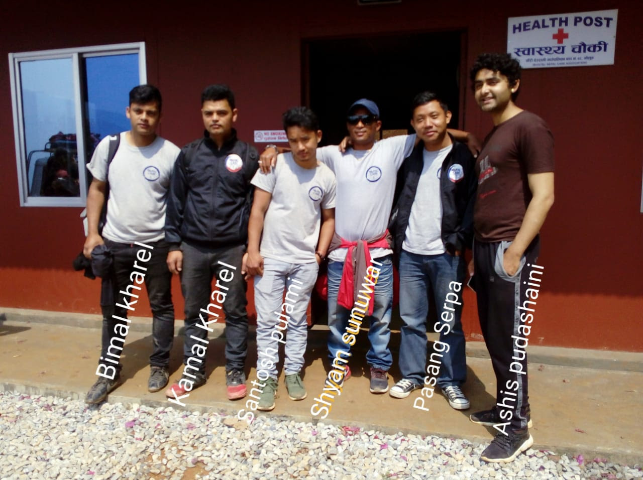 Equipe de Nepal Care au Nepal